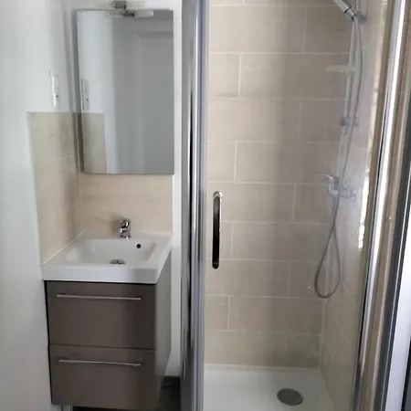 Apartment Balcon, Intra Muros, Climatise Avec Wifi *