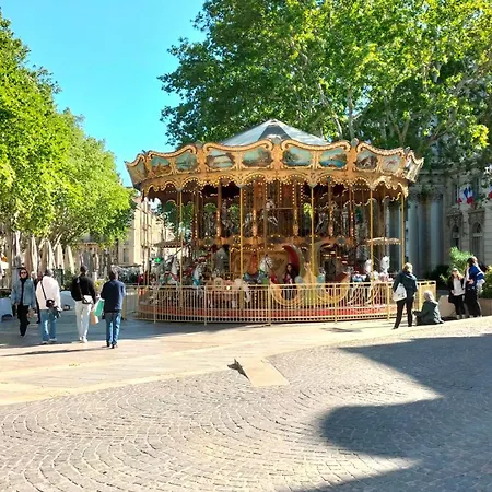 Balcon, Intra Muros, Climatise Avec Wifi *